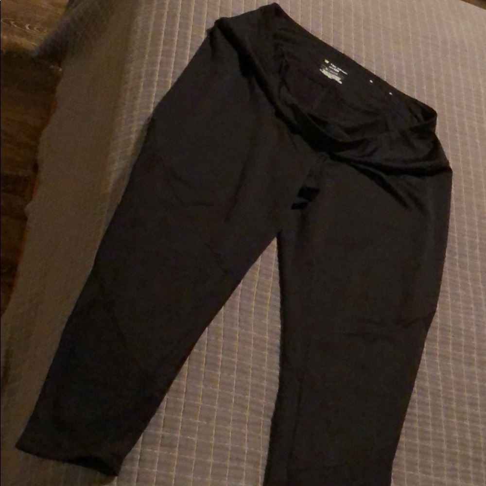 TEK GEAR yoga, fitness, Capri leggings